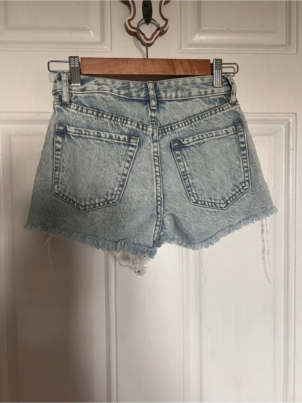 PacSun stylish light